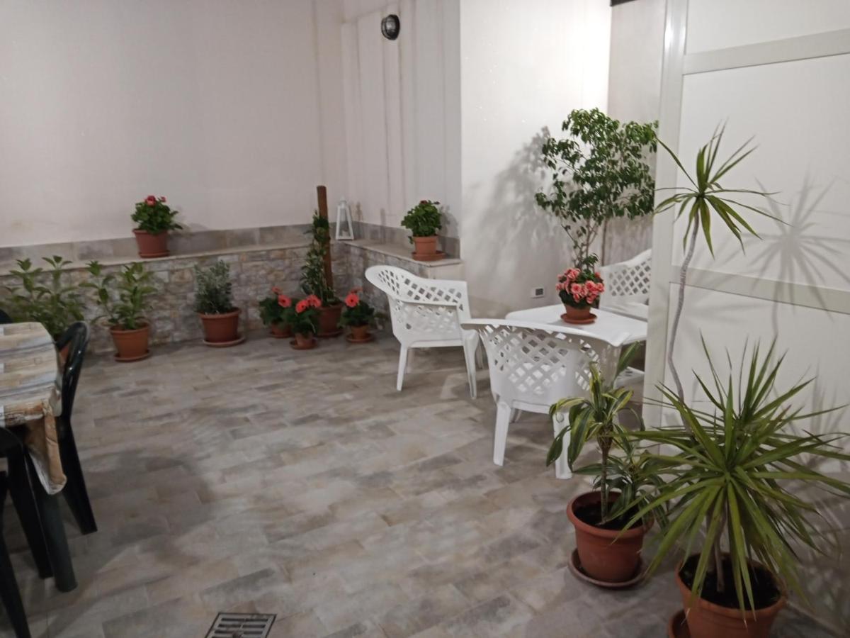 Zisa Home Ai Cantieri Culturali-Facile Posteggio In Strada No Ticket Palermo Exterior foto